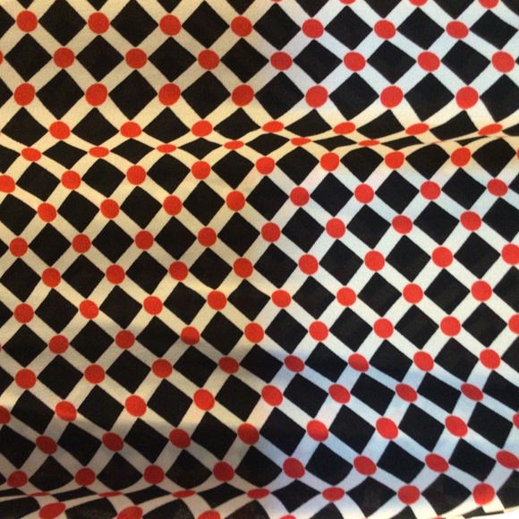 Classic Dressy Tank - Picture 3 of 6